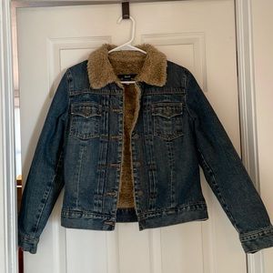 GAP jean jacket size small
